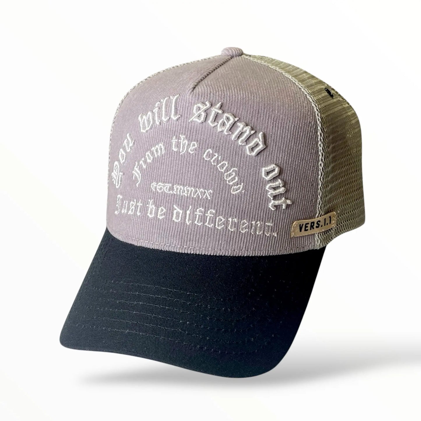 Cloudy Trucker Hat J.B.D. 1.1 - Just Be Different. JERGHATS